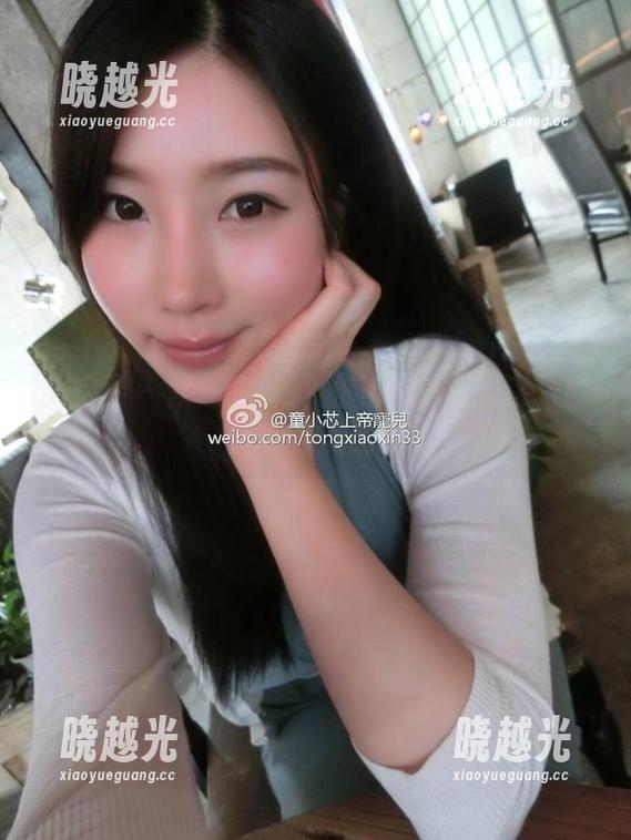 微密圈 - 紫色哒豚豚的定制旗袍：这张图该不会流出吧