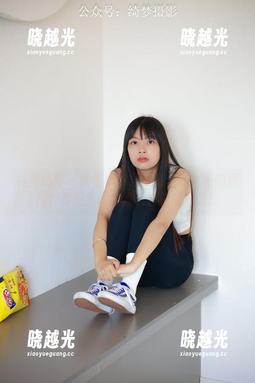 绮梦摄影 - 敢不敢下载这张佳佳女王的原图？要是我也能那么自信就好了！