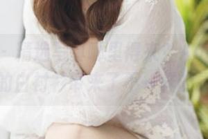 美媛馆 – 精选写真哪里得来？Angela小热巴的白衬衫带来了不一样的灵感！