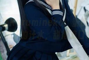 私拍胡桃猫Kurumineko：蜜桃。时光就像桃子的汁水，甜得流口水