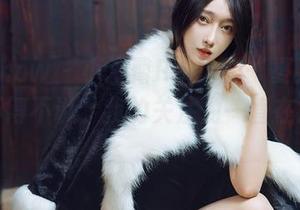 花漾show – 小海臀Rena的“夏天”套图，不得不说，我的关注力一直在游走中。