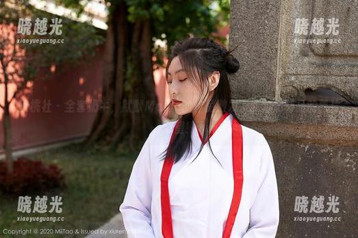 蜜桃社 - 全套奶牛，默默Momo的作品激发了我对奶制品的薯片欲望！