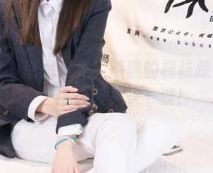 袜啵啵 – 原图曝光！熊熊的棉袜踩污纪录，壁纸更新又来一波！