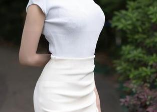 语画界 – 这组李丽莎的美图，学姐生动得像校园偶像，一下子看了就不想停。