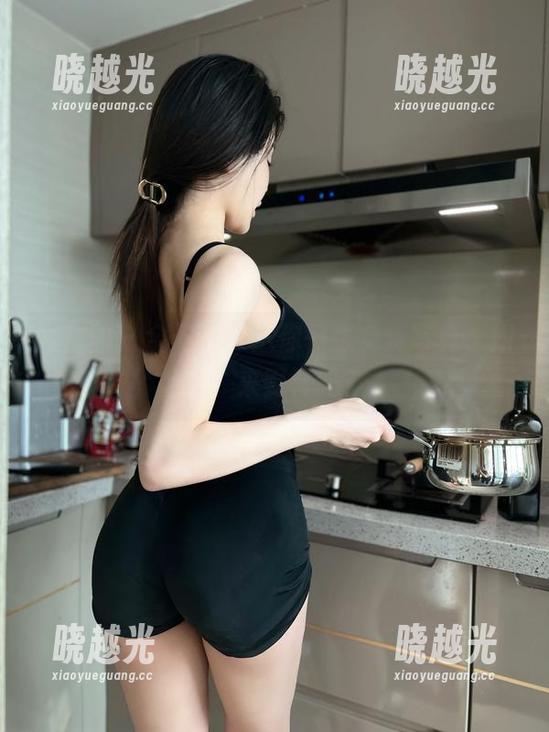 微密圈 - 金希儿：送你一张免费写真，姐姐，来野餐吗？