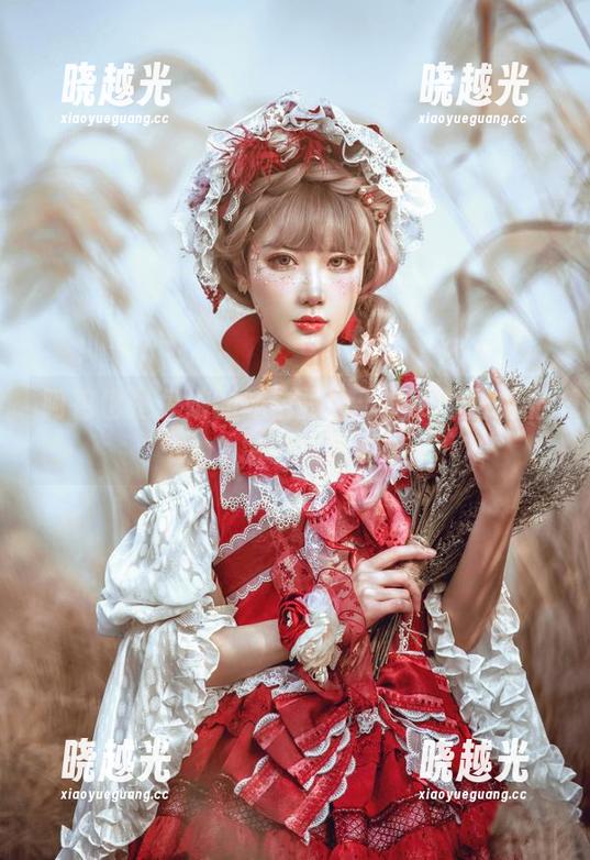 阿包也是兔娘的纯白探险：cos与图册的激情碰撞